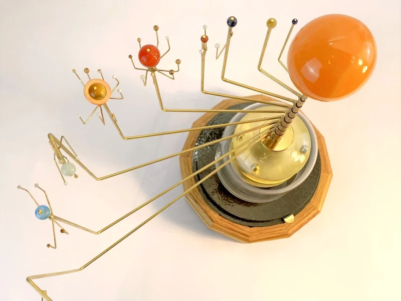 Clockwork Solar system model - Image 3